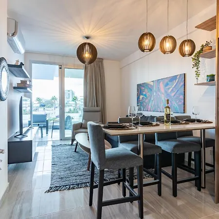 Sunshine 1-bedroom In *