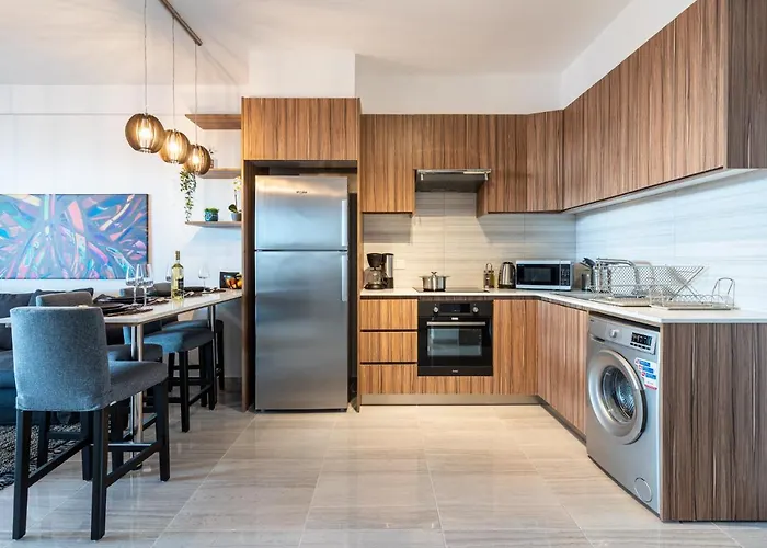 Sunshine 1-bedroom In Lägenhet Larnaca