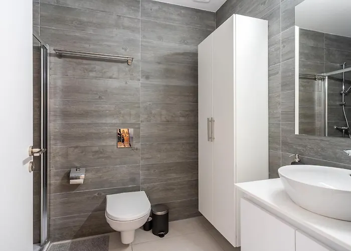 Lägenhet Sunshine 1-bedroom In Larnaca